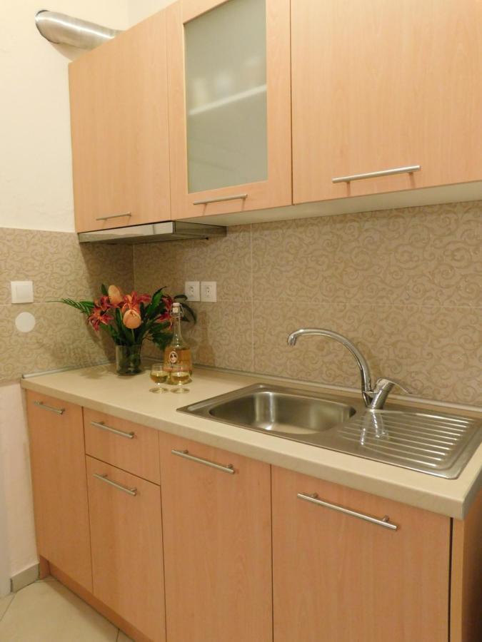Anna House 3 Hotel ซาร์ตี ภายนอก รูปภาพ
