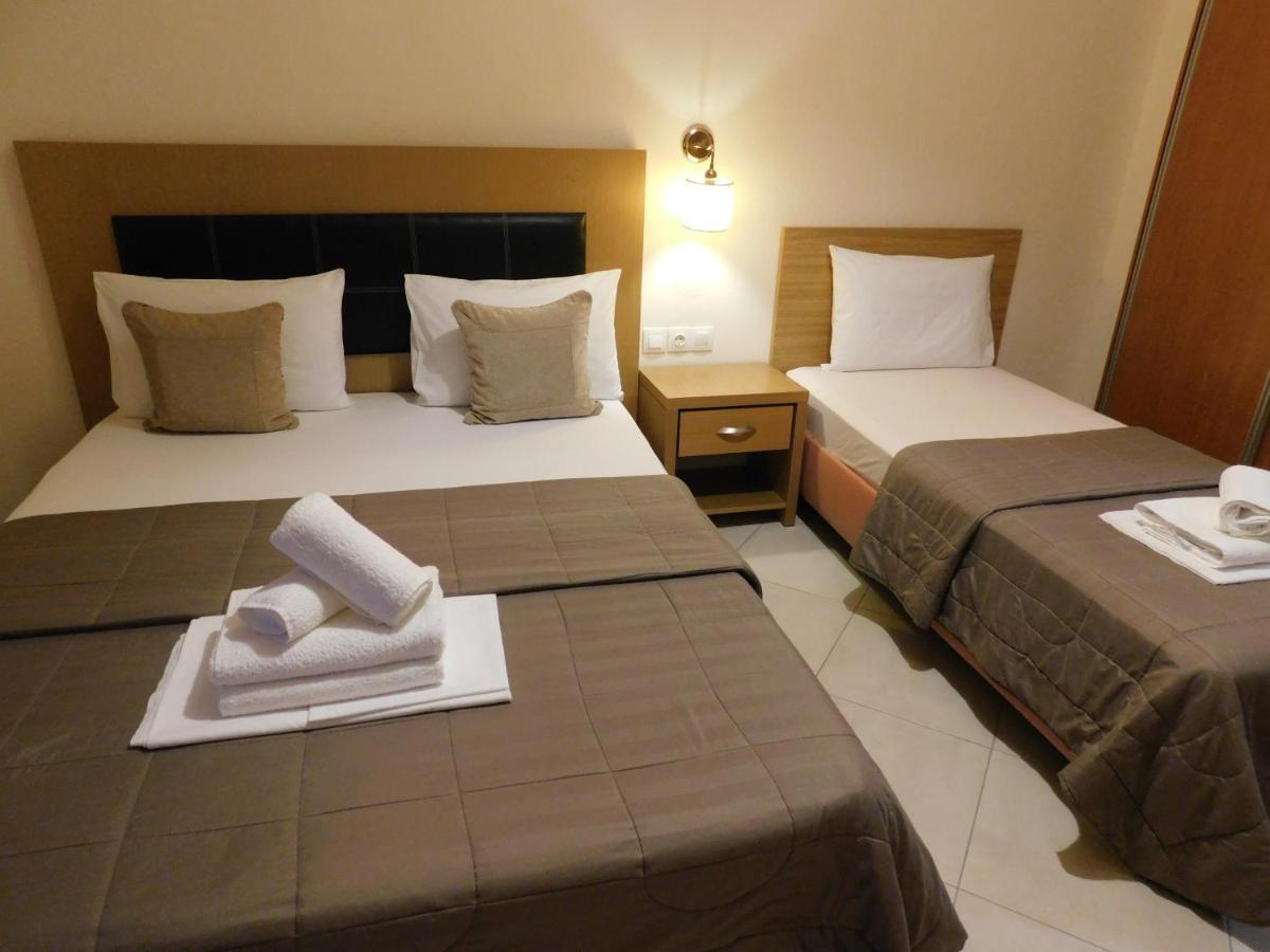 Anna House 3 Hotel ซาร์ตี ภายนอก รูปภาพ