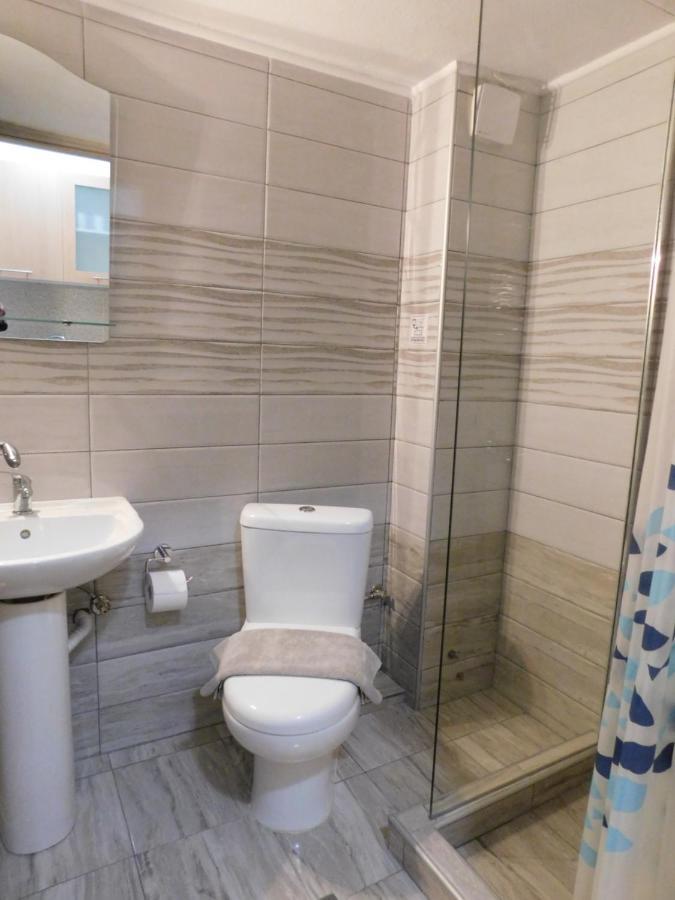 Anna House 3 Hotel ซาร์ตี ภายนอก รูปภาพ