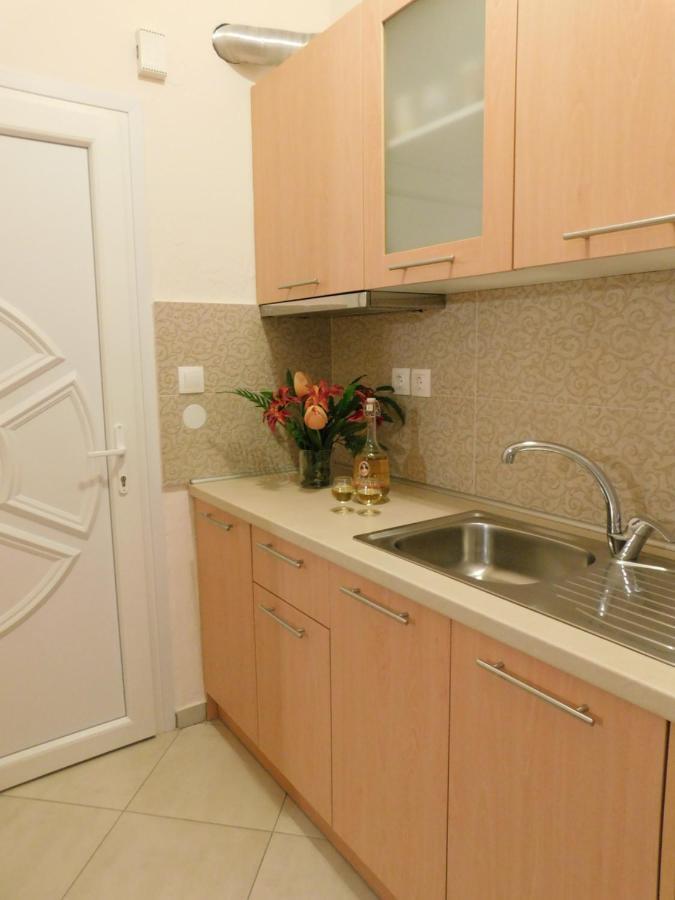Anna House 3 Hotel ซาร์ตี ภายนอก รูปภาพ